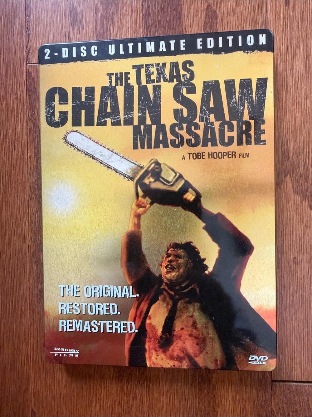 The Texas Chain Saw Massacre DVD 2-Disc Ultimate Edition Metal Case